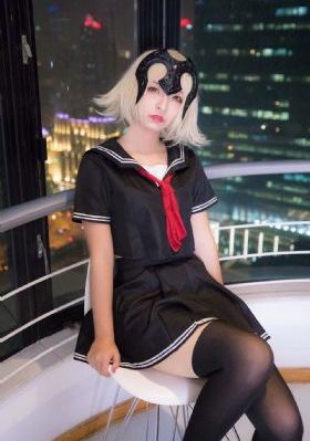 裙子底下的怪兽_HDBD在线观看